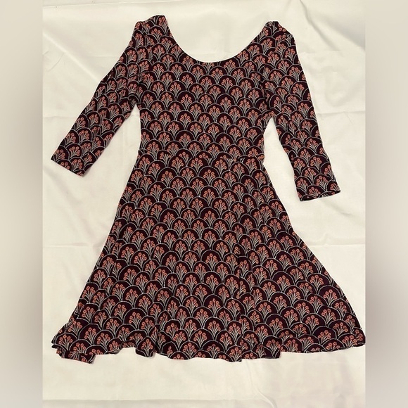Express Dresses & Skirts - Express print skater mini long sleeve dress purple pink